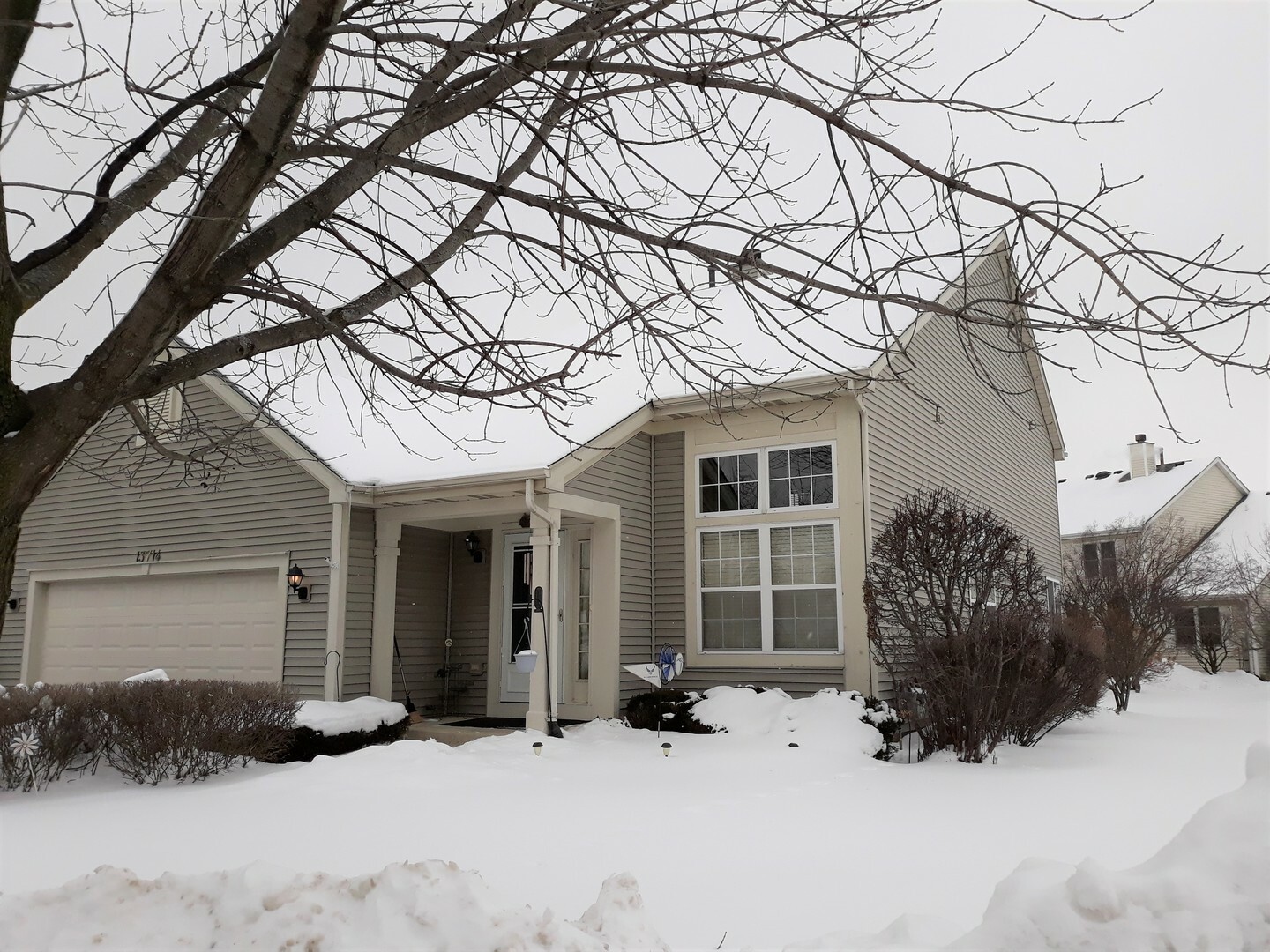 Property Photo: 13714 S Ironwood Drive IL 60544