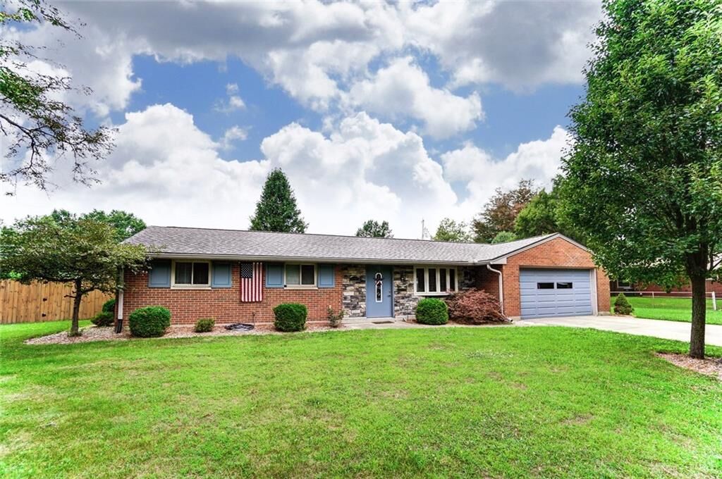 Property Photo: 5107 Dobbs Drive OH 45440