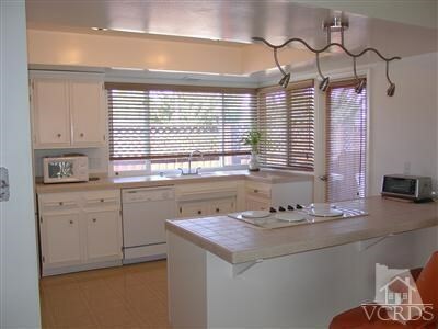 Property Photo:  1091 Dolphin Court  CA 93001 