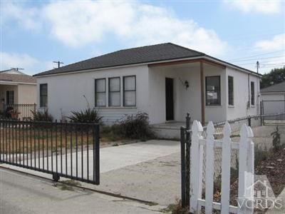 Property Photo:  1048 S F Street  CA 93030 