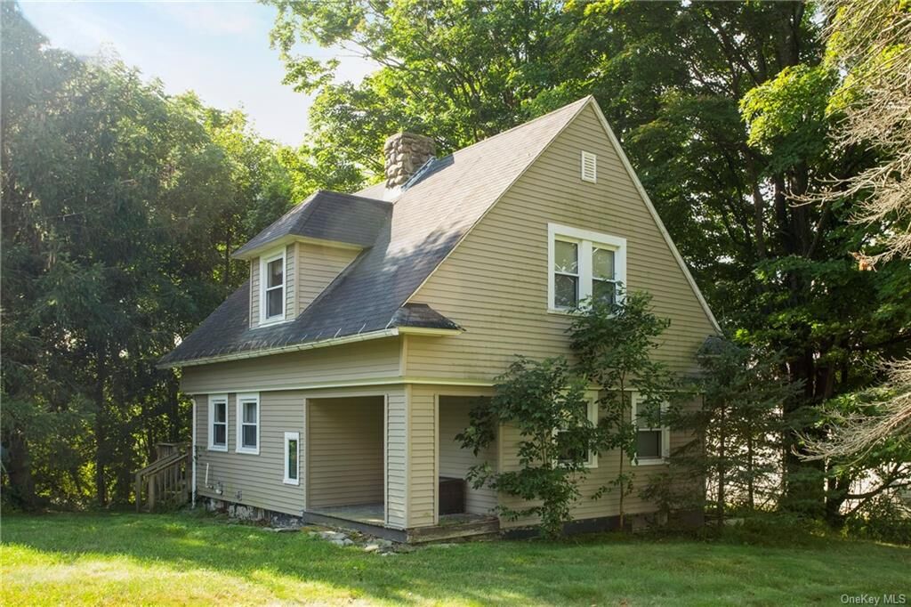 Property Photo:  159 Arcadia Road  NY 10924 