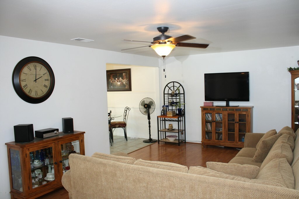 Property Photo:  3050 S M Street  CA 93033 