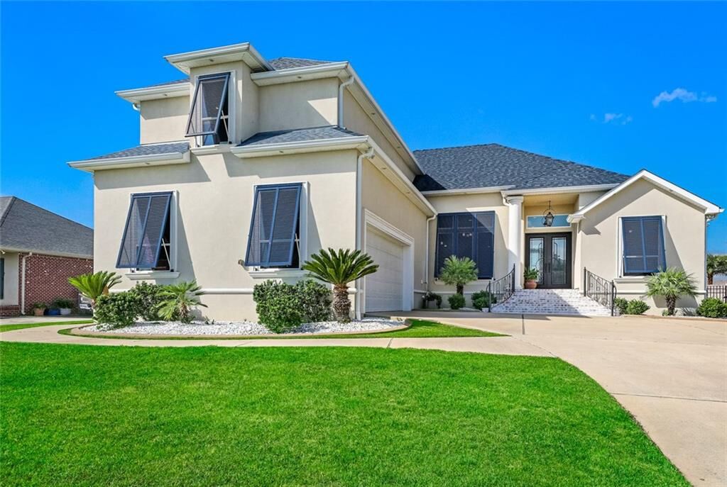 Property Photo:  2008 Sunset Boulevard  LA 70461 