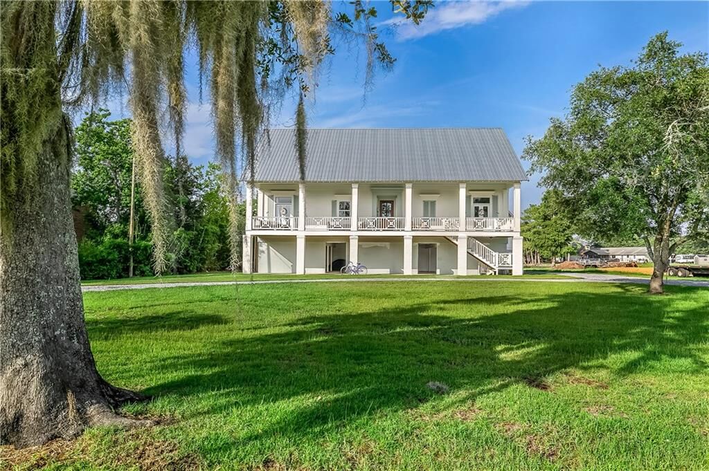 Property Photo:  200 Legendre Drive  LA 70460 
