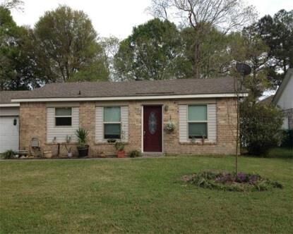 Property Photo:  2002 Heather Lane  LA 70461 