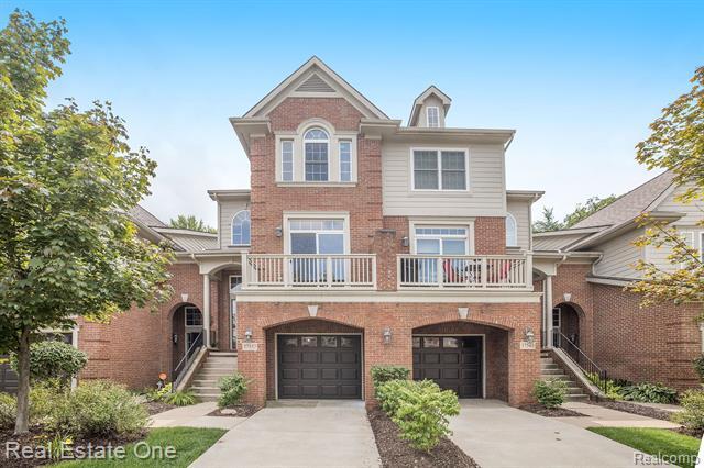 Property Photo: 37557 Newburgh Park Circle MI 48152