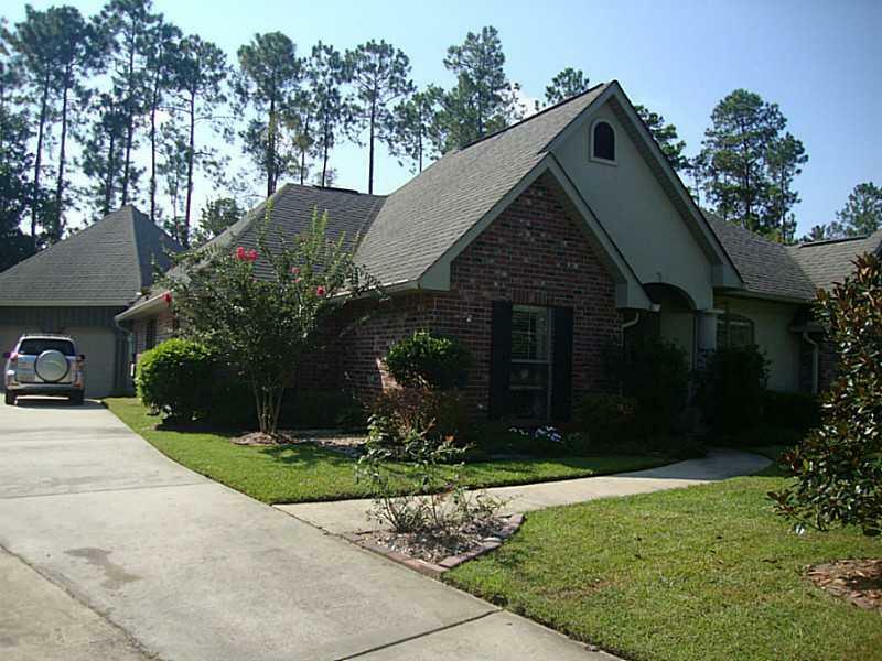 Property Photo:  425 Laurelleaf Lane  LA 70433 