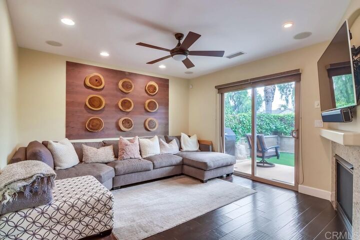 Property Photo: 1818 Hornblend Street CA 92109