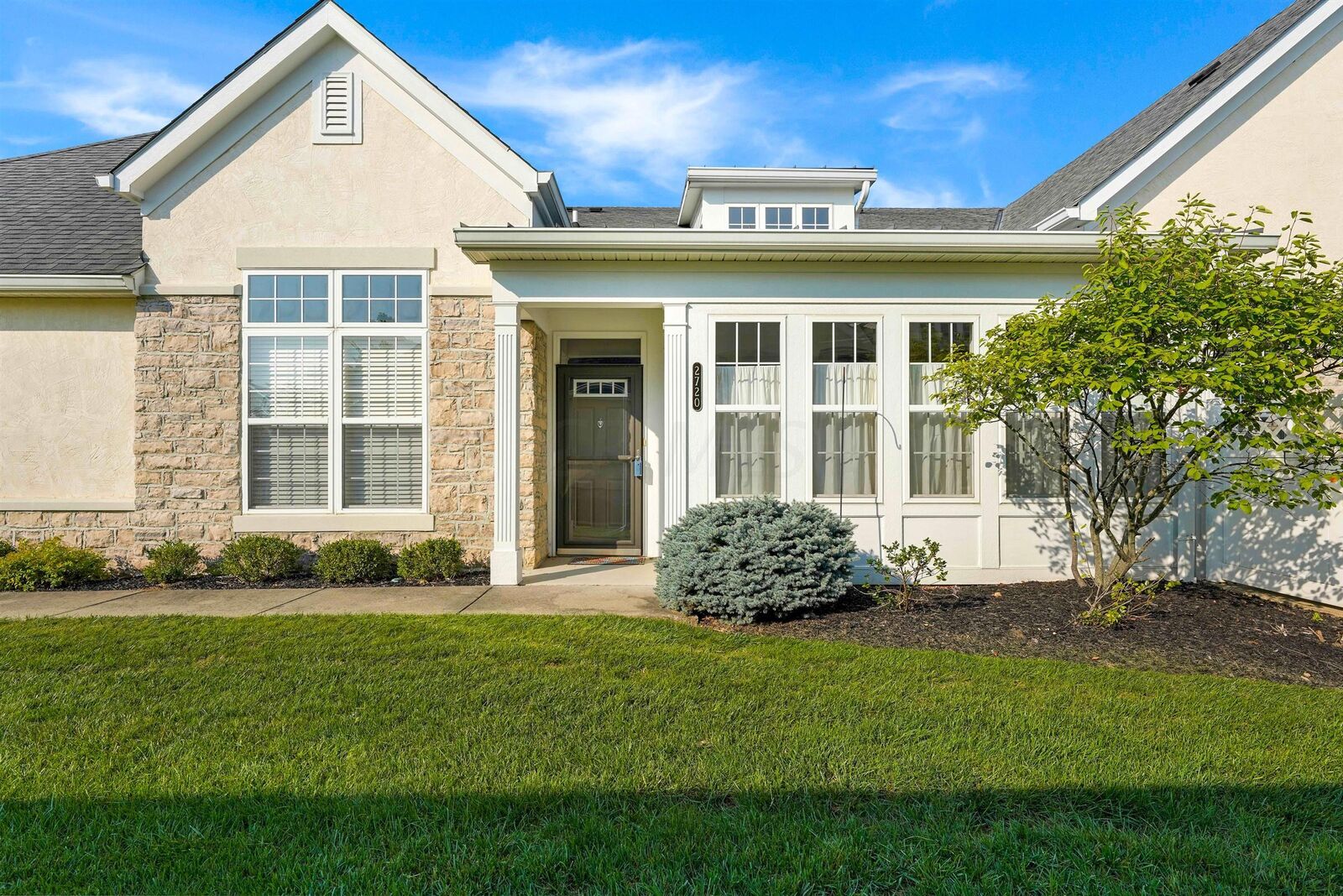 Property Photo: 2720 Scioto Station Drive OH 43204