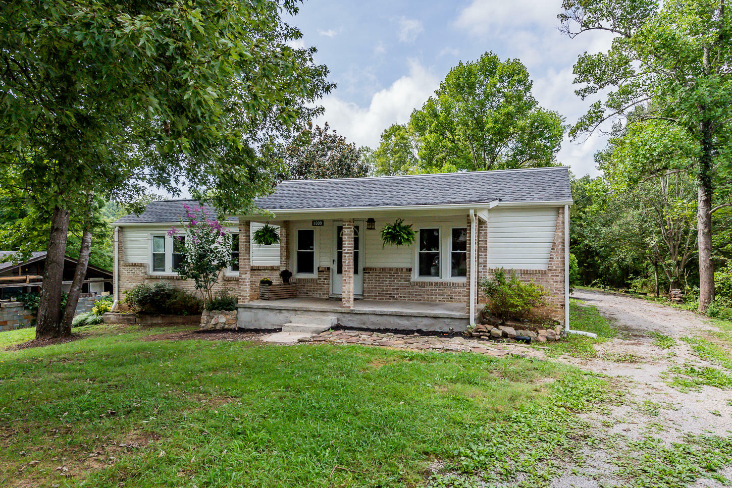 Property Photo:  8009 Roy Lowe Lane  TN 37920 