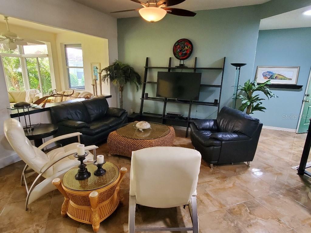 Property Photo:  2609 Nightcap Court F  FL 33573 