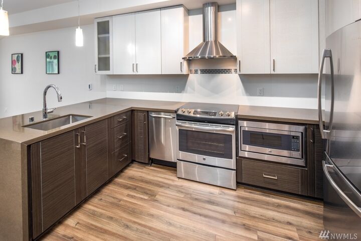 Property Photo:  1760 NW 56th St 213  WA 98107 