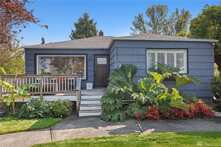 Property Photo:  5025 Hyada Blvd NE  WA 98422 