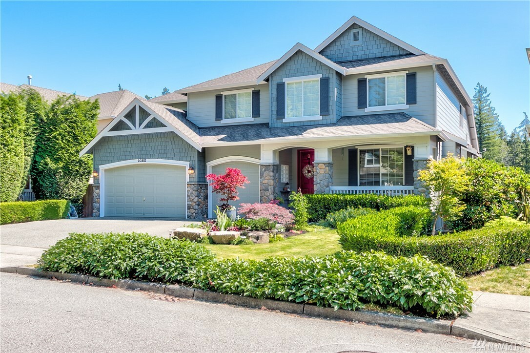 Property Photo:  9350 221st Place NE  WA 98053 