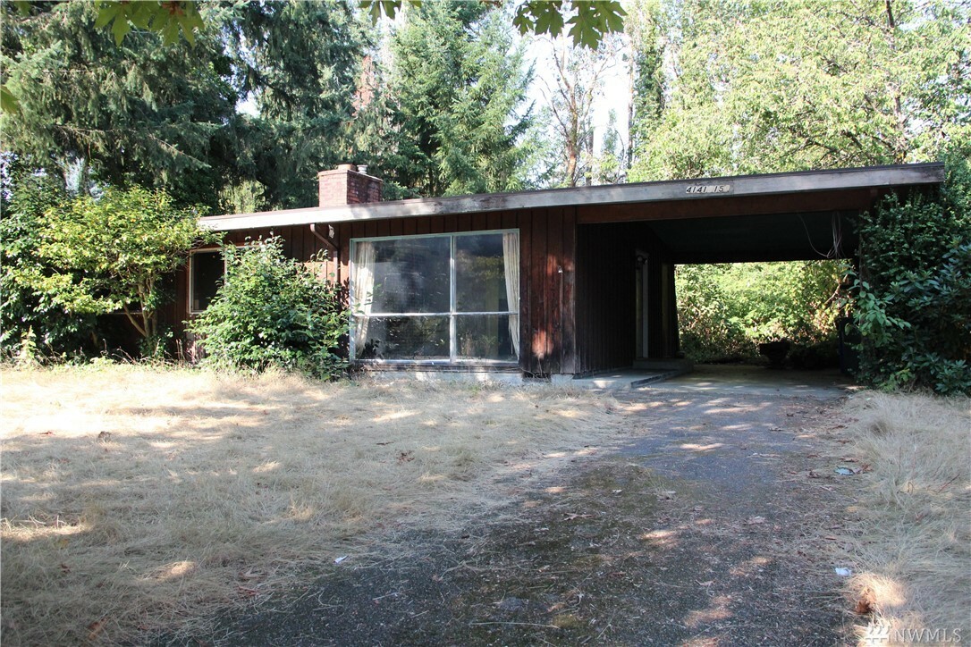 Property Photo:  4141 153rd Ave SE  WA 98006 