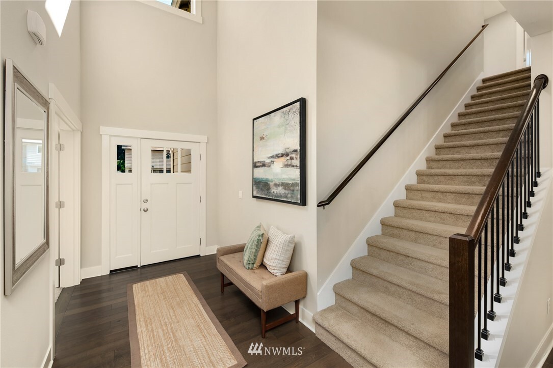 Property Photo: 8107 226th Street SW WA 98026