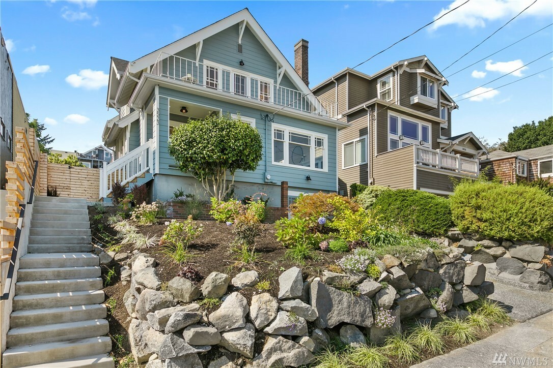 Property Photo: 3523 Bagley Ave N WA 98103