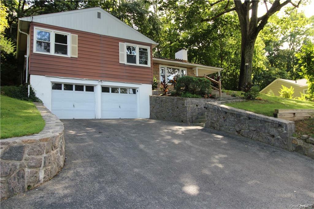 Property Photo:  656 Warren Avenue  NY 10594 