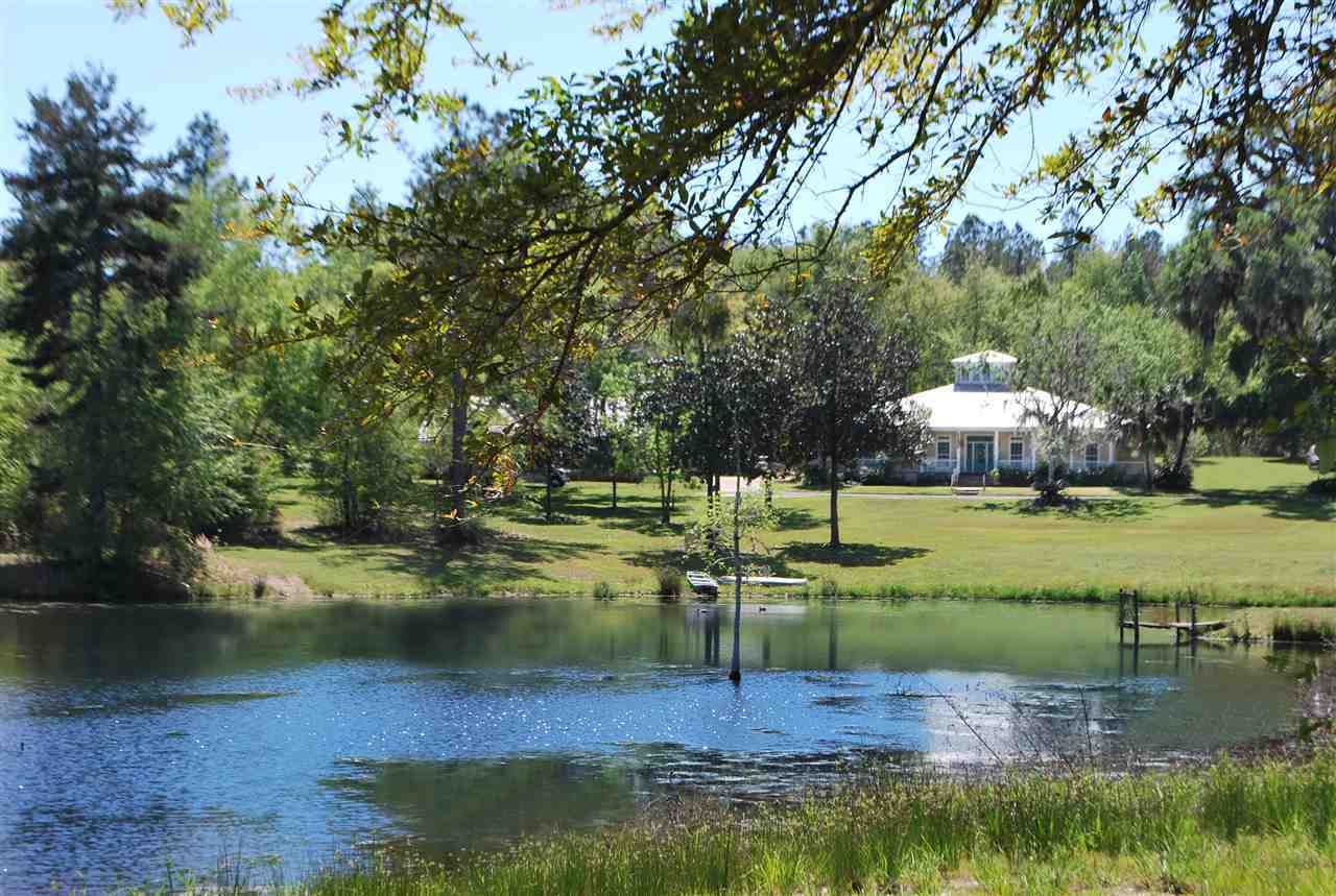 Property Photo:  725 Rainbow'S End Road  FL 32344 