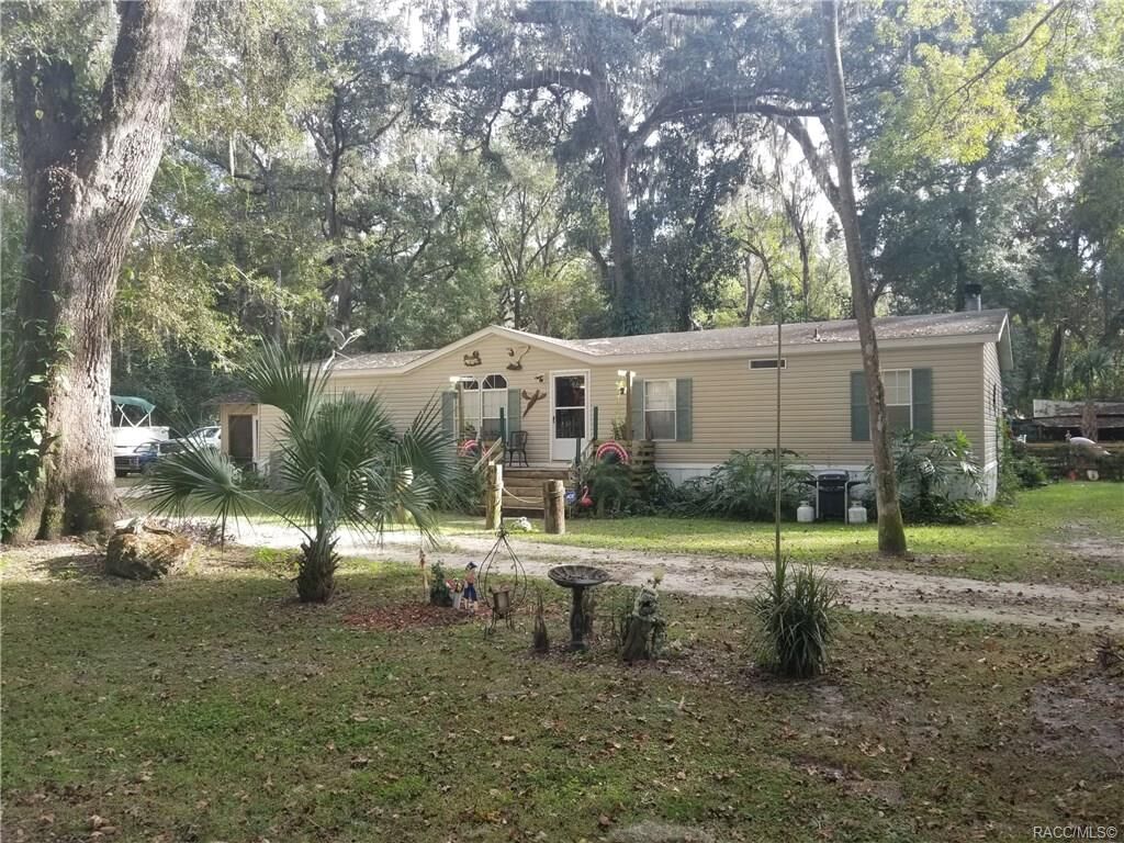 Property Photo: 9270 Sleepy Oak Court FL 34453