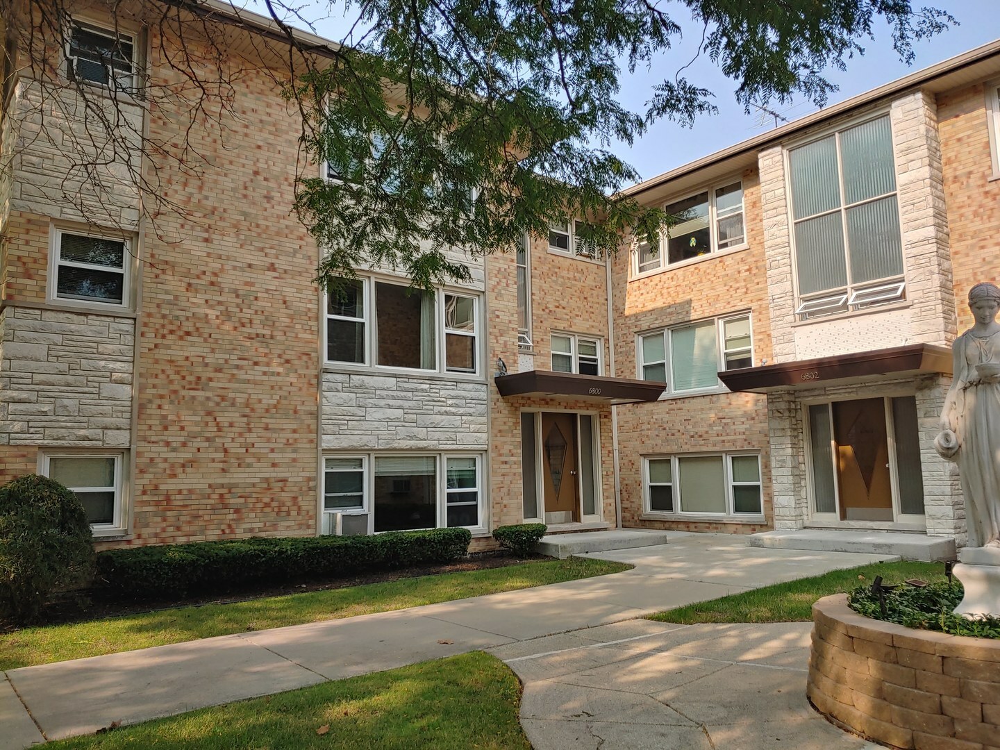 Property Photo:  6800 North Overhill Avenue 1A  IL 60631 