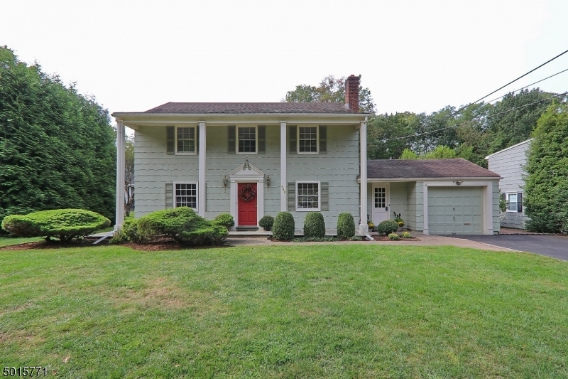 Property Photo:  400 Acacia Rd  NJ 07076 