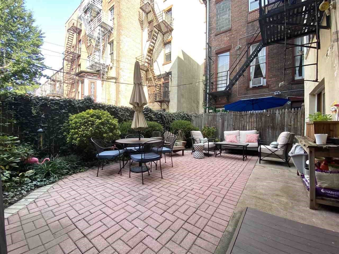 Property Photo:  481 Jersey Ave 1  NJ 07302