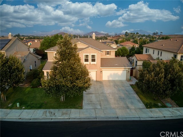 Property Photo:  33394 Lazurite Way  CA 92584 