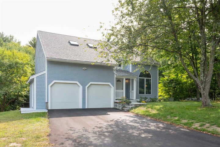 Property Photo:  12 Woodside Drive  NH 03053 