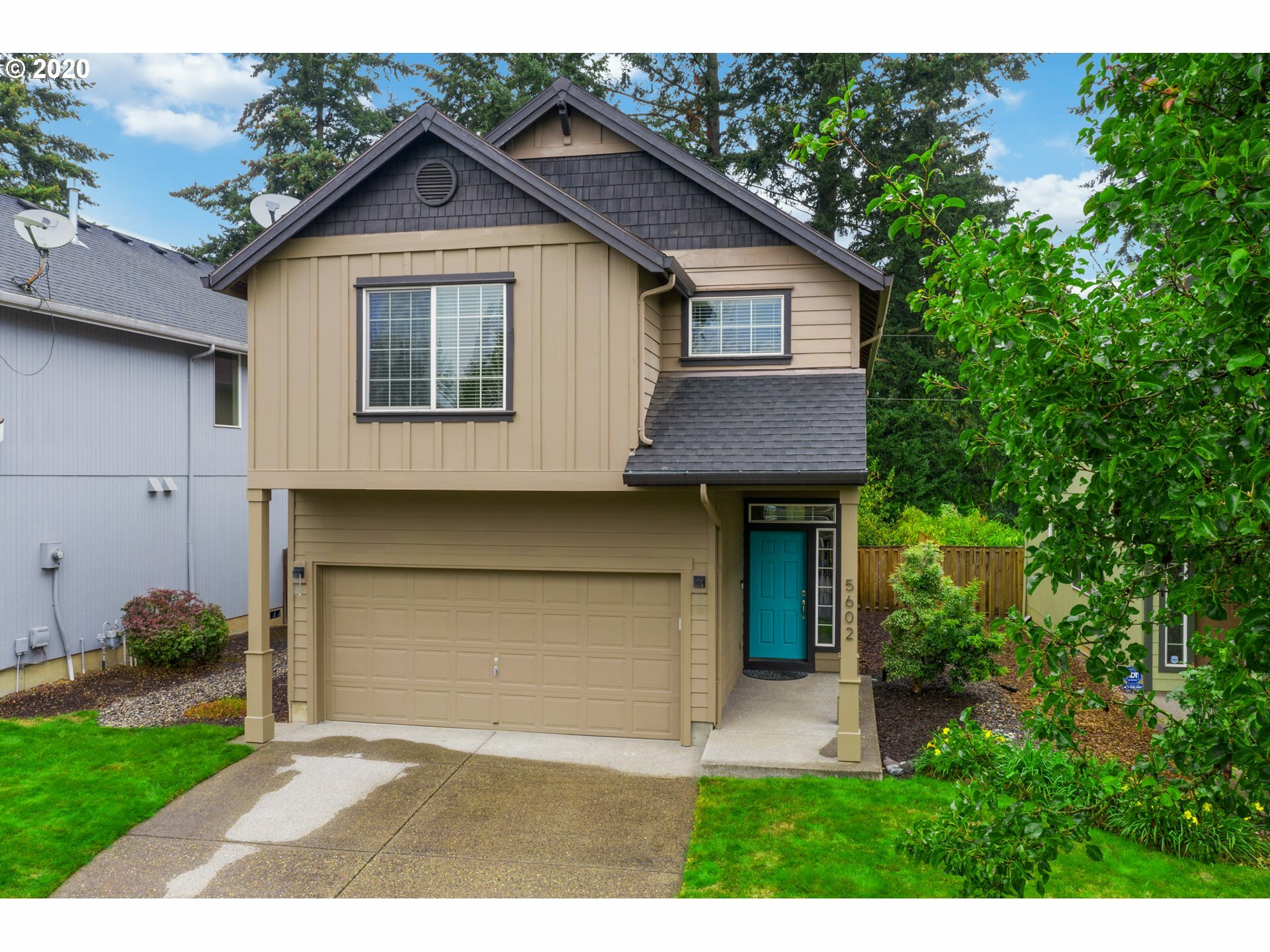 Property Photo:  5602 NE 44th St  WA 98661 