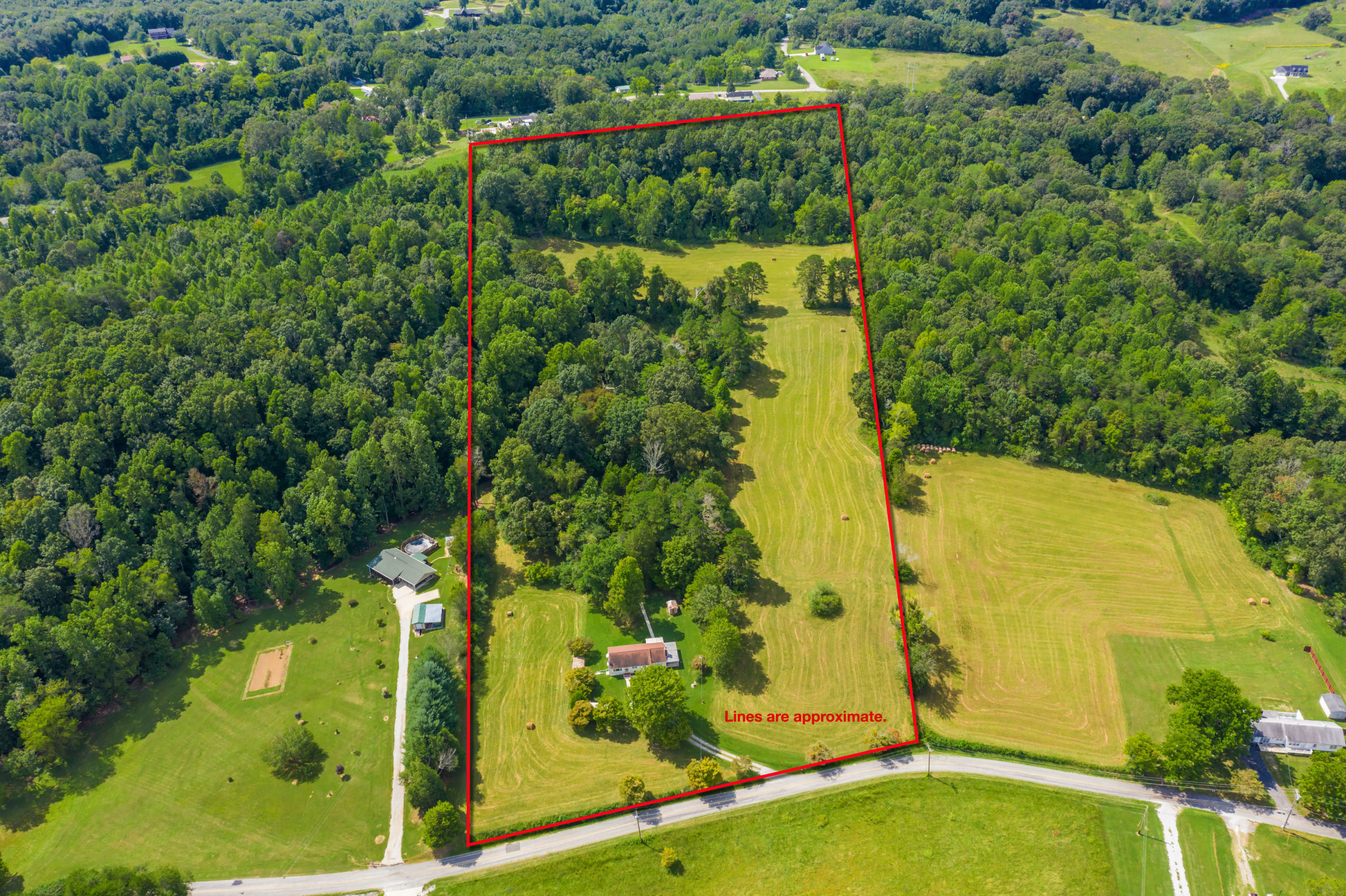 Property Photo:  864 Joiner Hollow Rd  TN 37854 