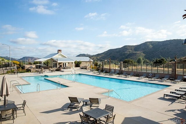 Property Photo: 406 Calabrese St CA 92028