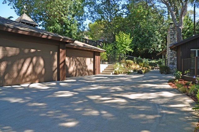 Property Photo:  3925 Santa Carlotta Street  CA 91214 