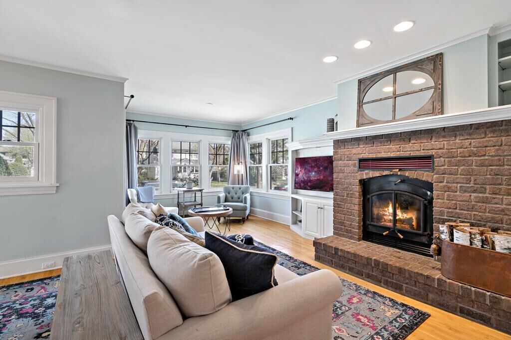 Property Photo: 5208 Washburn Avenue S MN 55410