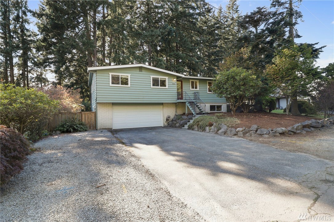 Property Photo:  18916 75th Ave W  WA 98036 