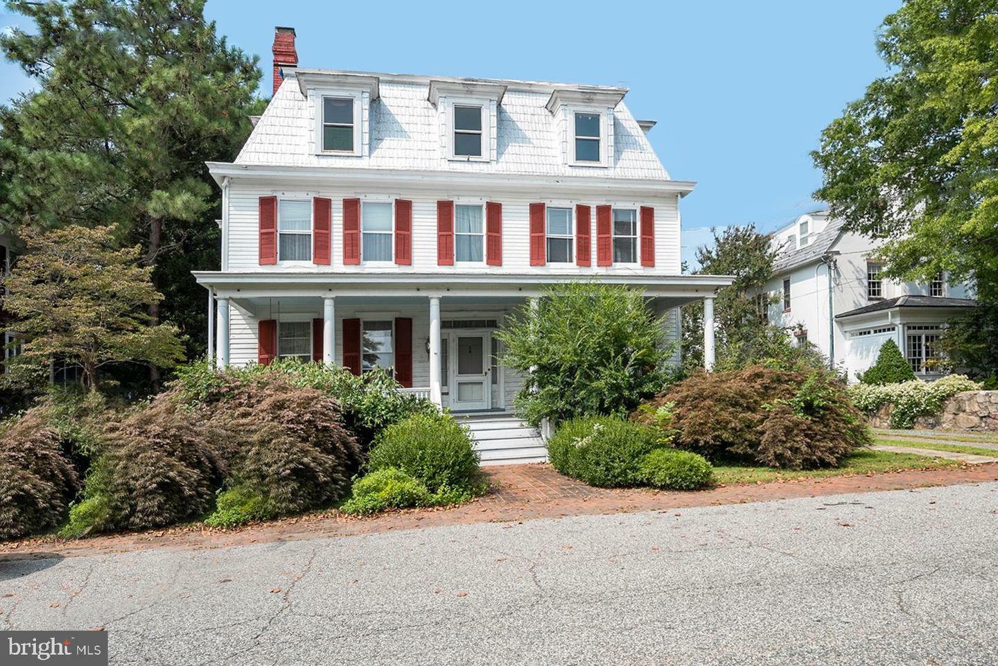 Property Photo:  106 N Water Street  MD 21620 