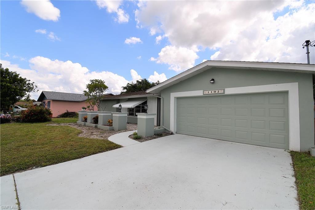 Property Photo:  1102 NE 3rd Street  FL 33909 