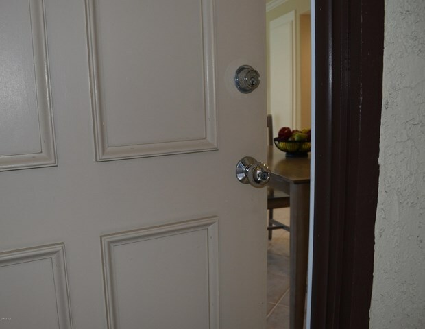 Property Photo:  1348 E Hillcrest Drive 71  CA 91362 