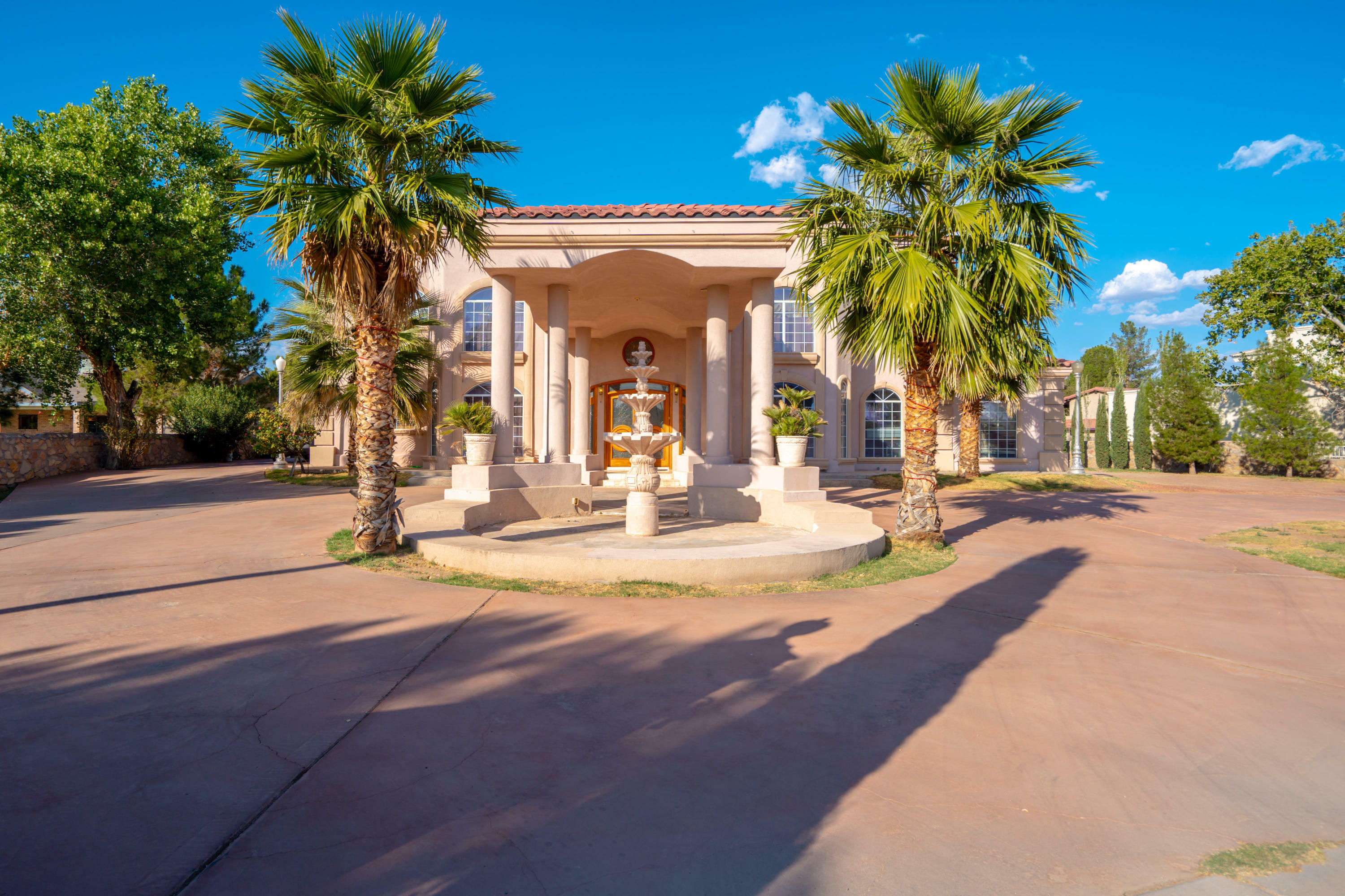 Property Photo:  861 Country Club Road  TX 79932 