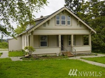 Property Photo:  1719 Morris Ave S  WA 98055 