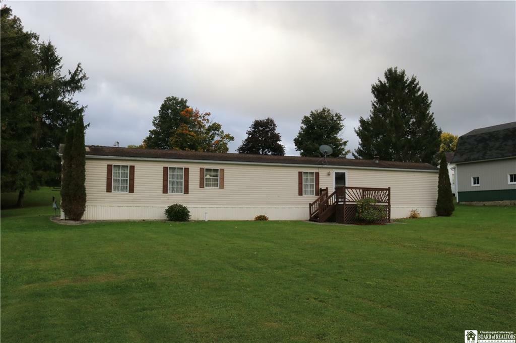 Property Photo:  7887 East Flats Road  NY 14729 