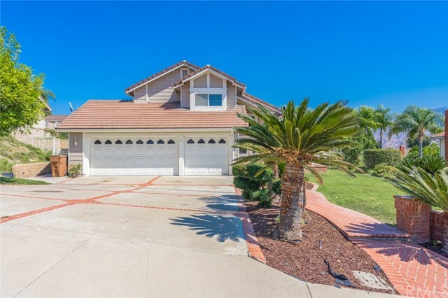 Property Photo: 5550 Vista Cantora CA 92887