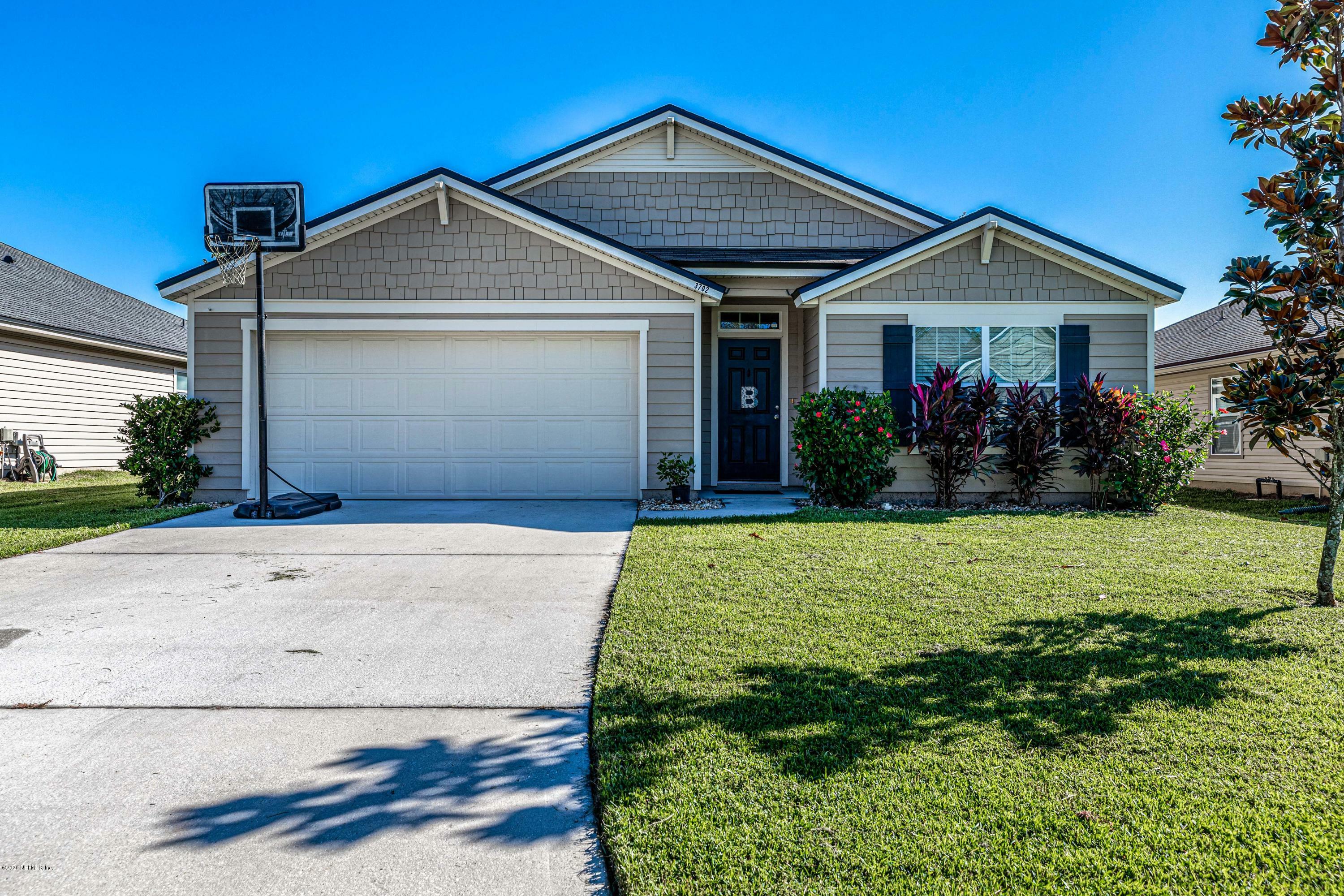 Property Photo:  3702 Summit Oaks Drive  FL 32043 