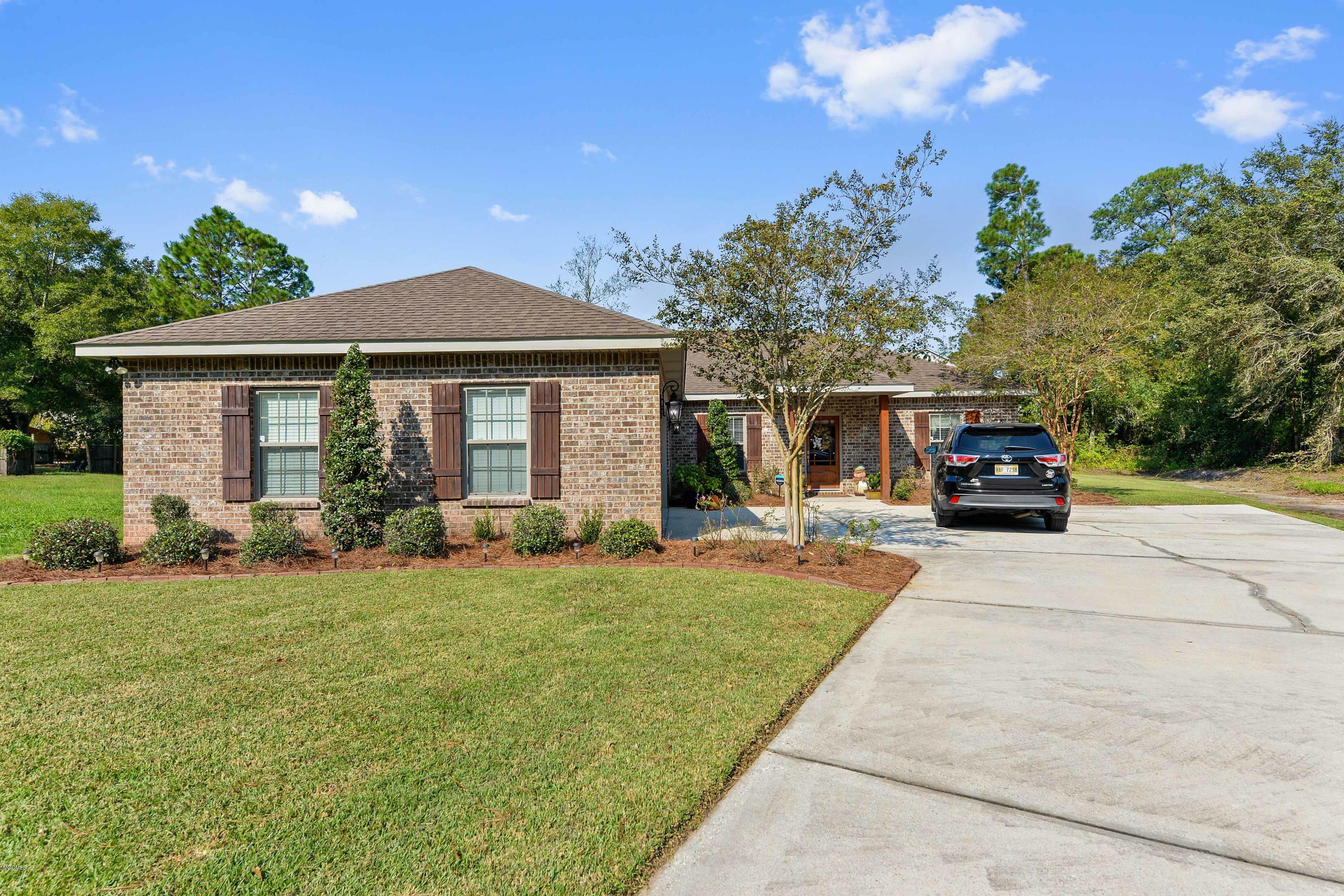 4007 Southern Oak Circle  Gulfport MS 39507 photo