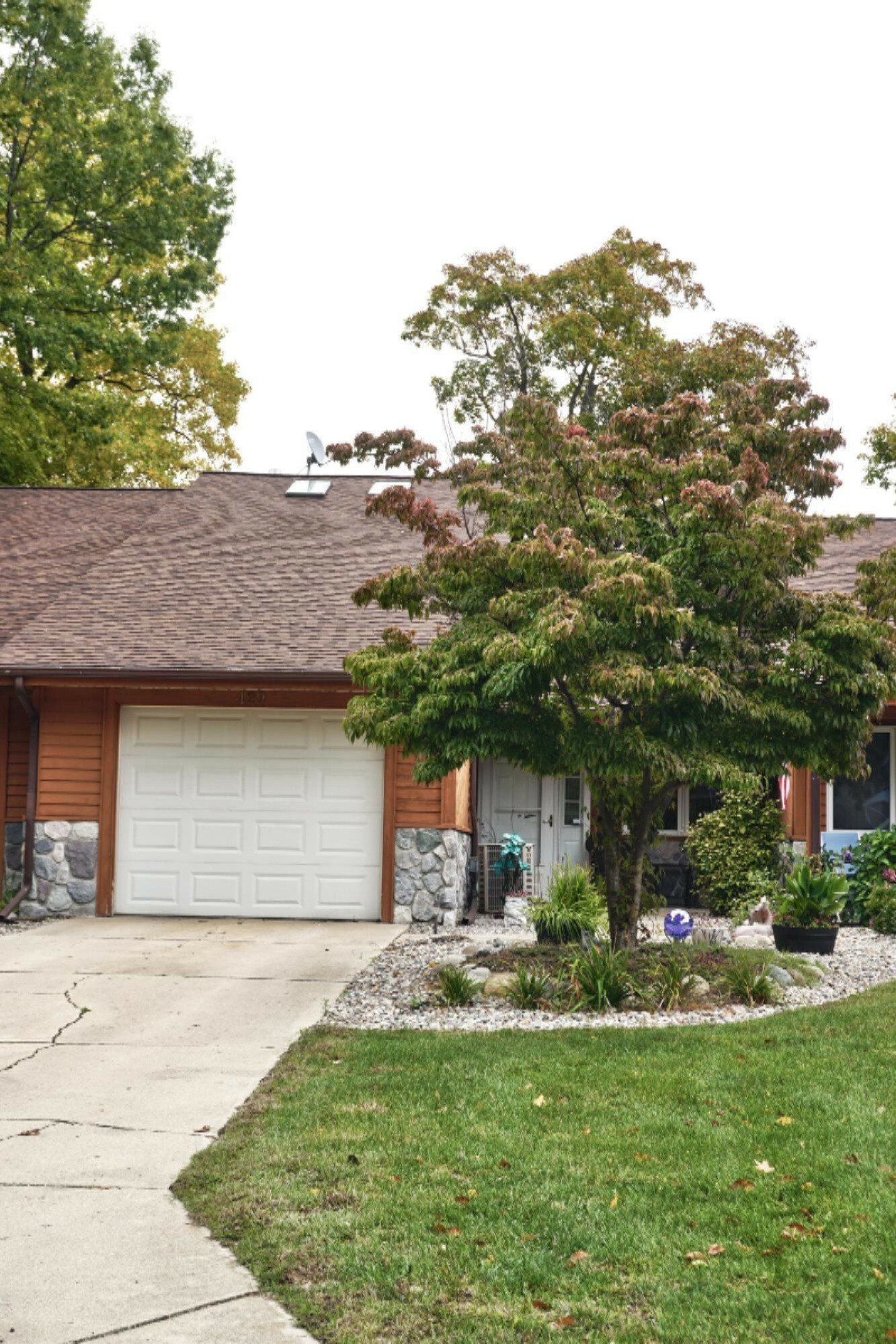 Property Photo:  429 Harbor Lake Drive  MI 49406 