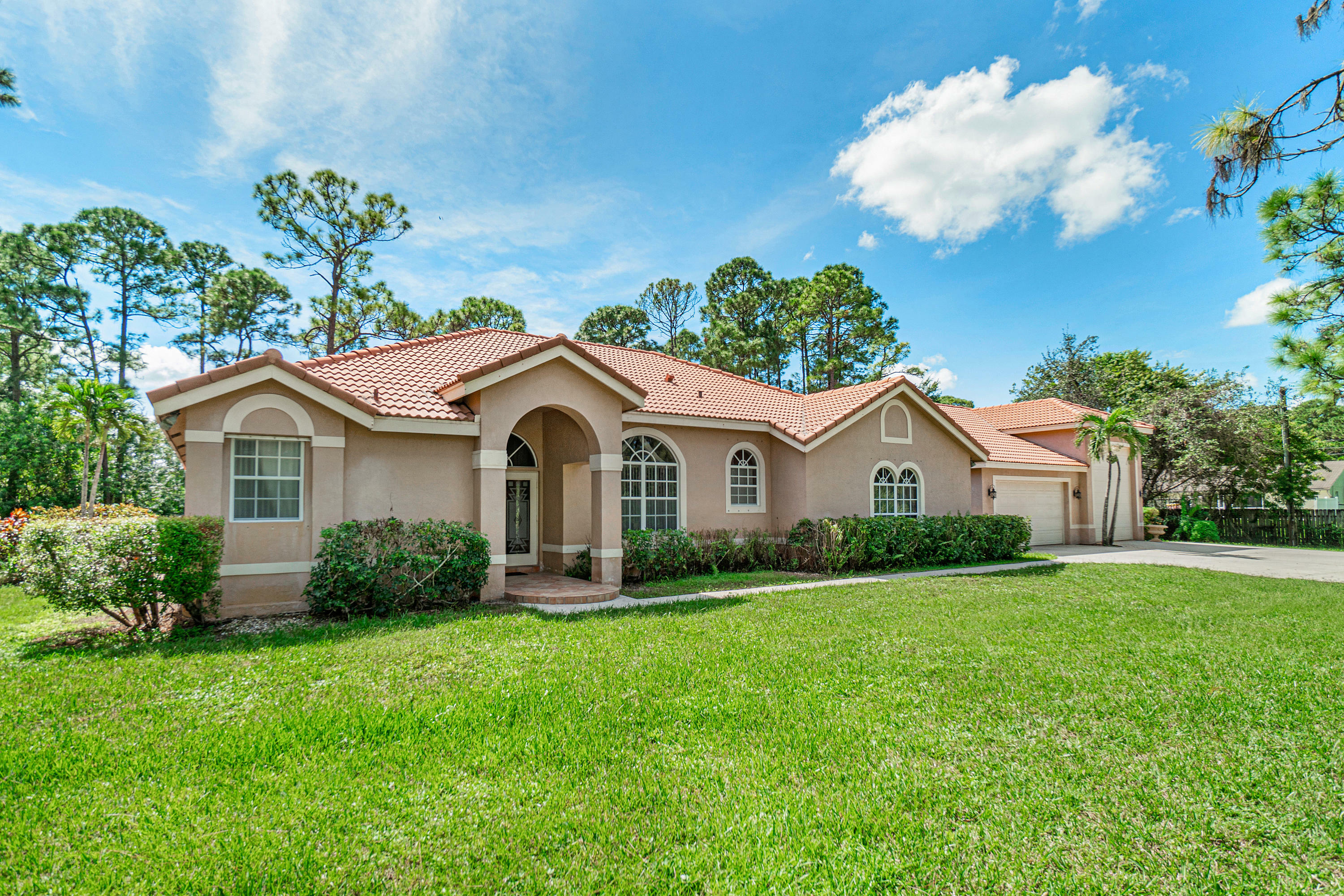 Property Photo: 14952 79th Court N FL 33470