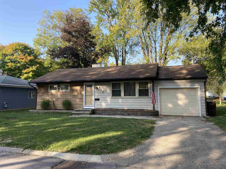819 Pearse Avenue  Auburn IN 46706 photo