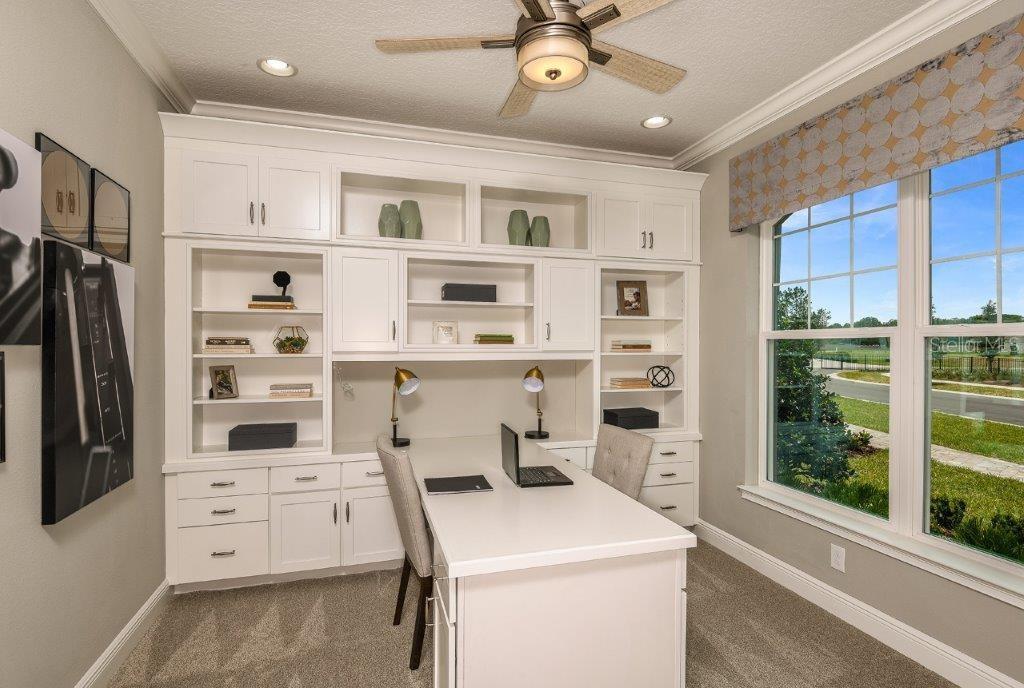 Property Photo: 11712 Wrought Pine Loop 5 FL 33569