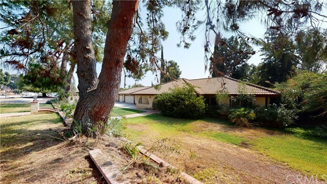 Property Photo:  28043 Morrey Lane  CA 92555 