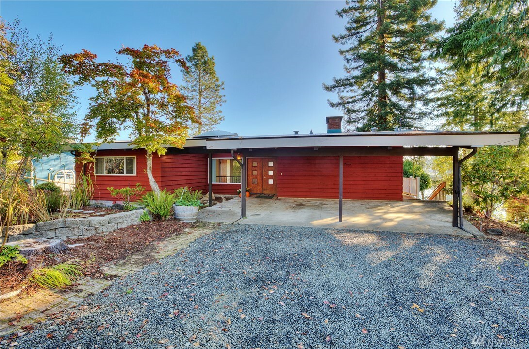 Property Photo:  770 E Island Lake Dr  WA 98584 